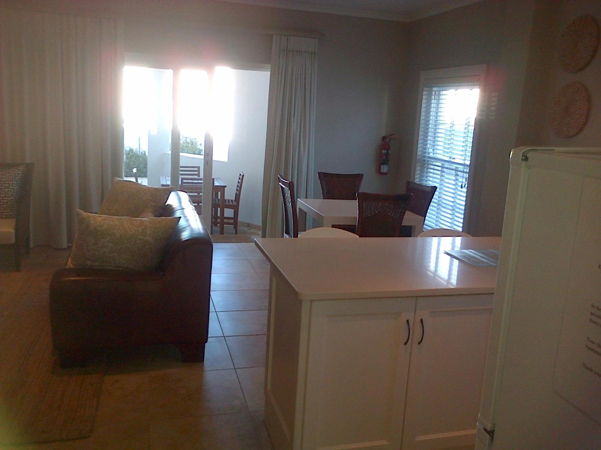 Kenjockity Self Catering Apartments Hermanus Room photo