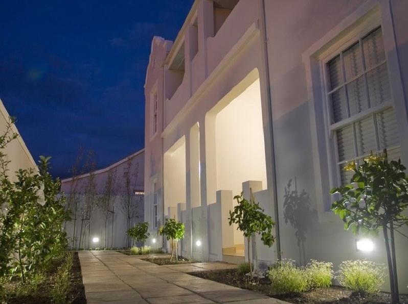 Kenjockity Self Catering Apartments Hermanus Exterior photo