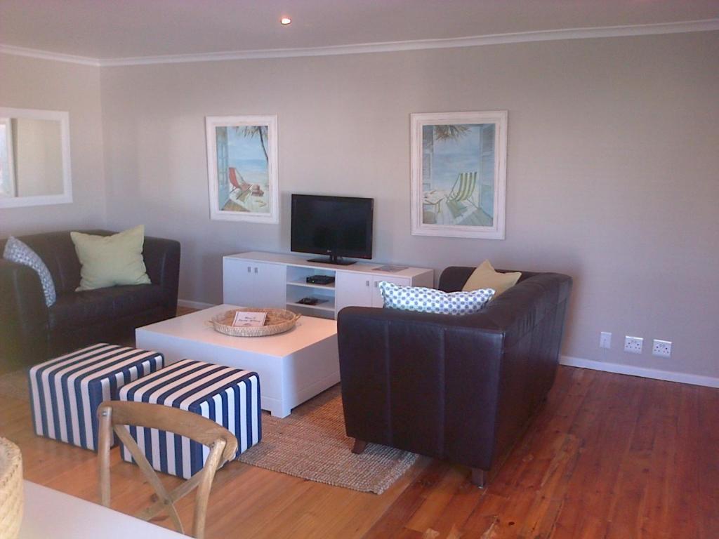 Kenjockity Self Catering Apartments Hermanus Exterior photo